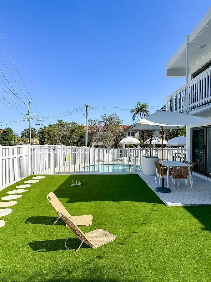 The Villas Mooloolaba 0*,